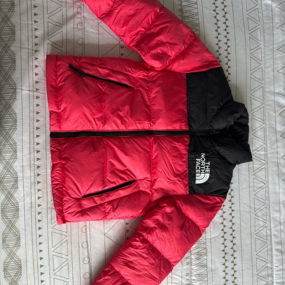 The North Face Red and Black Puffer Jacket Insulated Quilted Design